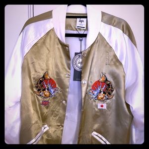 Hype Clothing Embroidered souvenir bomber jacket